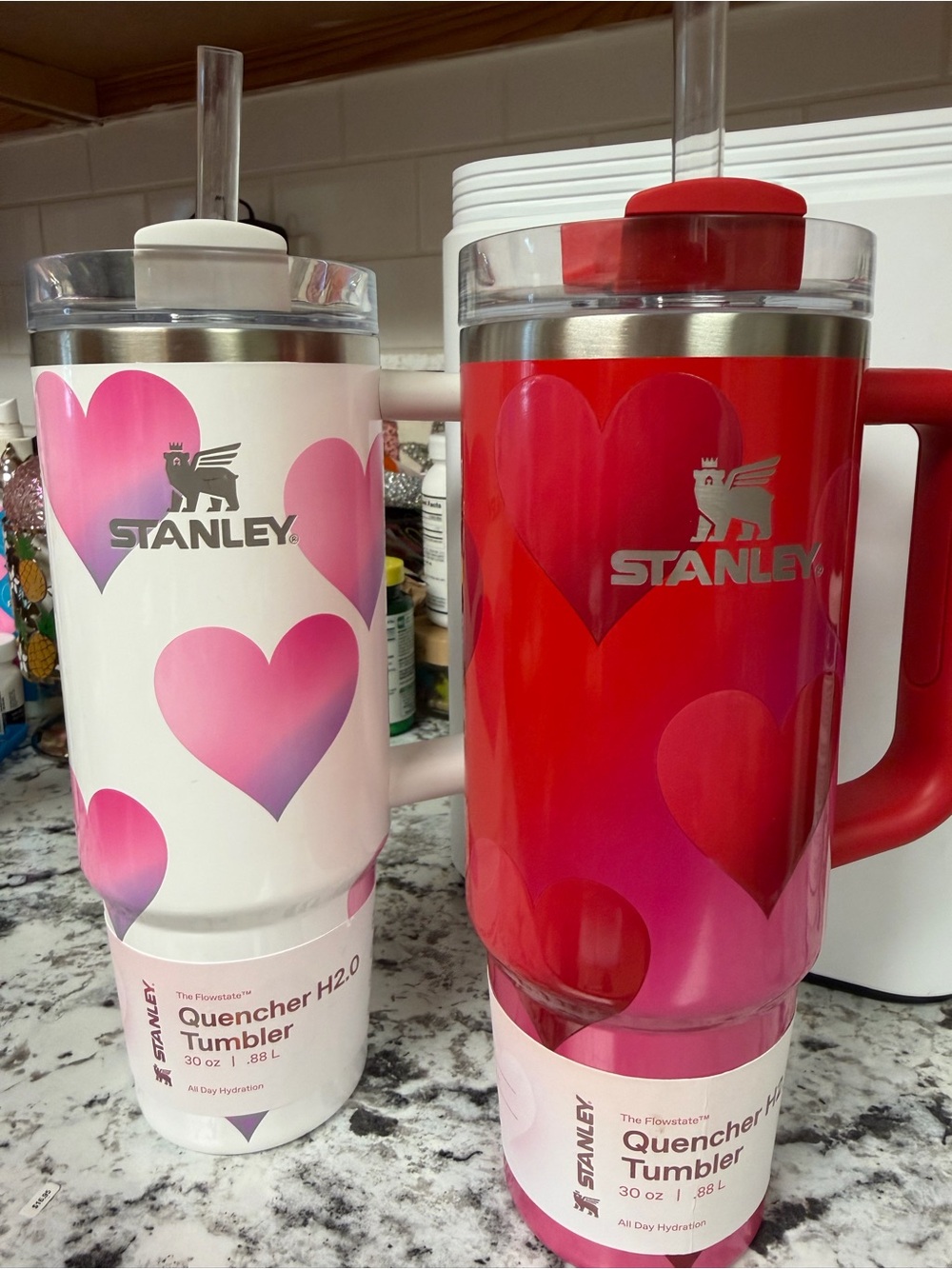 Stanley Quencher H2.0 Flowstate Tumbler  target valentine set